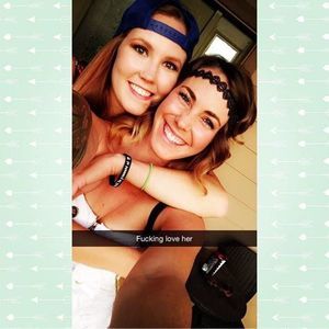 Meet your Posher, Hayli